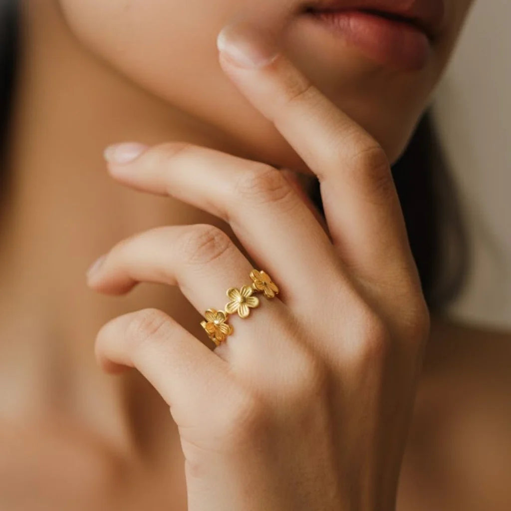Daisy Flower Adjustable Ring